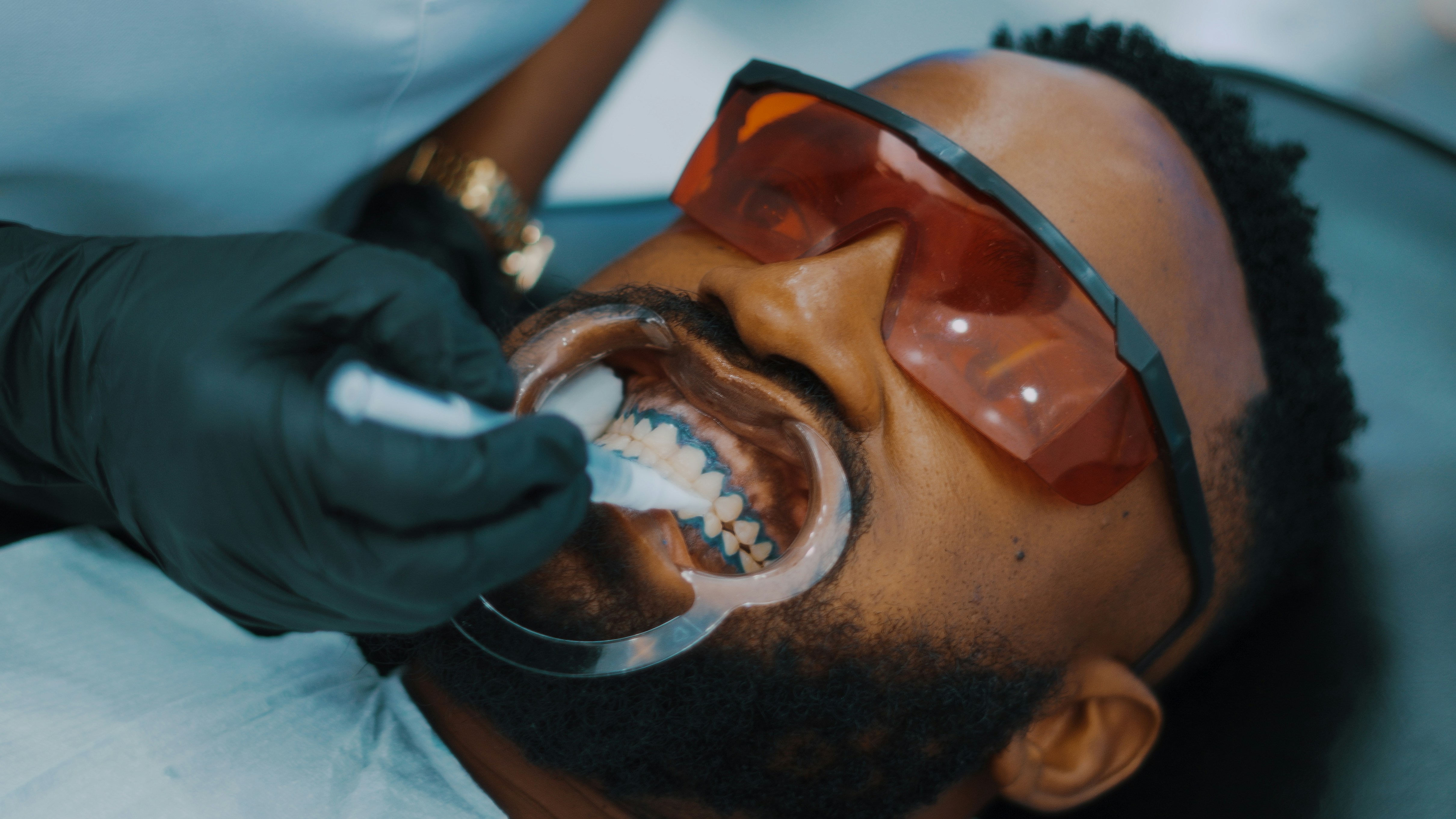 Shedrack salami gkmqtxre kg unsplash 3 common procedures performed by general dentists