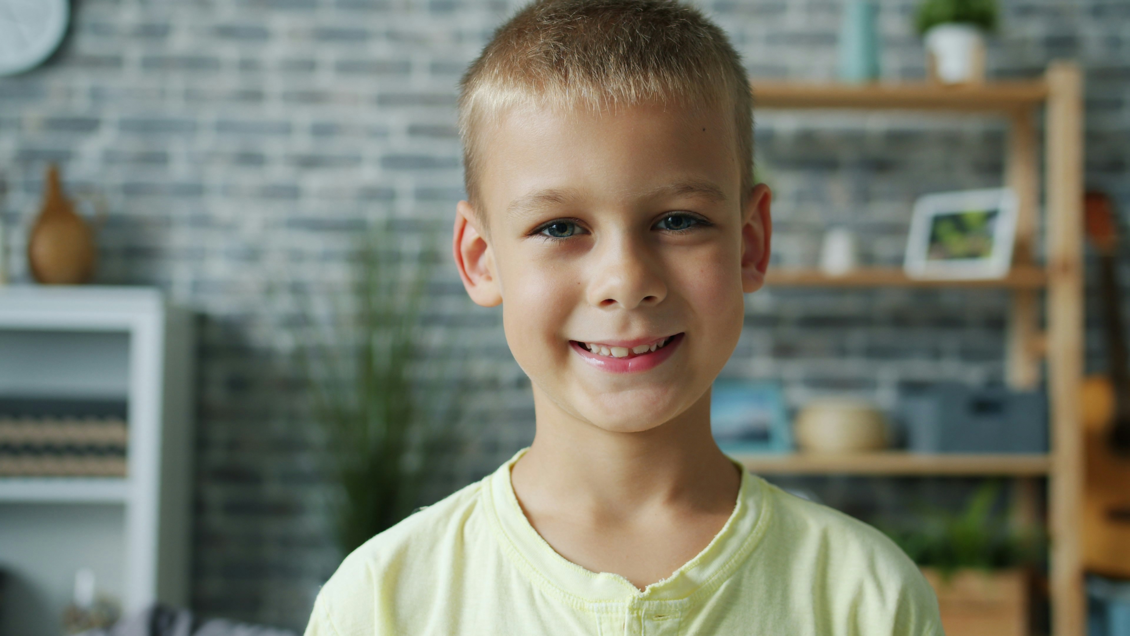 Vitaly gariev qzr9i1hbm8a unsplash 3 tips for coordinating orthodontics and cosmetic touch ups at home